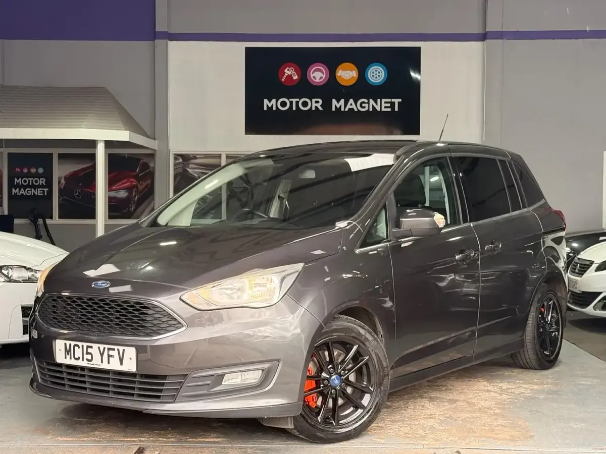 Used Ford Grand C-Max Zetec 120 HP (88 kW) 2015 Grey MPV