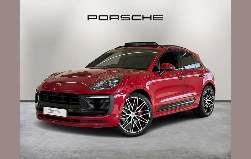 New Porsche Macan S 374 HP (275 kW) 2026 Red SUV