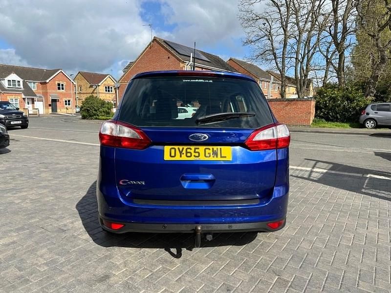 Usado Ford Grand C-Max Zetec 120 HP (88 kW) 2015 Azul Monovolume