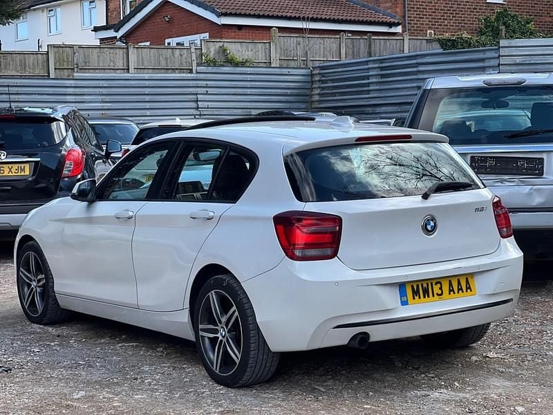 Used BMW 116 Sport Line 2013 White Hatchback
