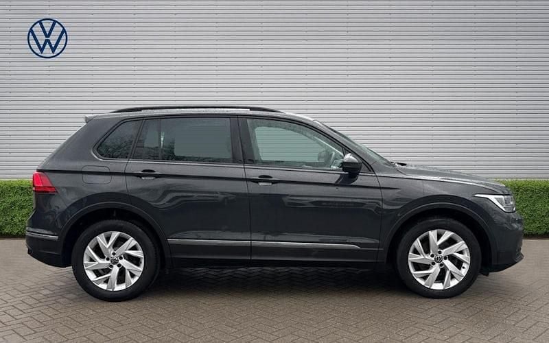 Used VW Tiguan Life 150 HP (110 kW) 2022 Grey SUV
