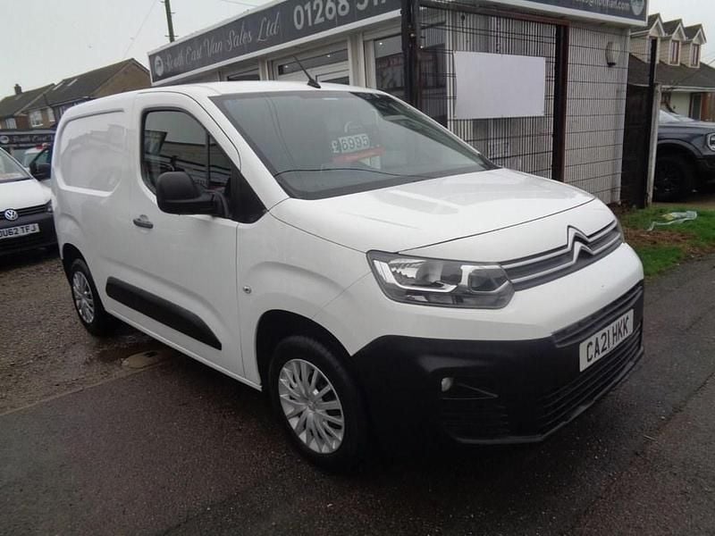 White Used 2021 Citroën Berlingo Van | £6,995 (Good price) - Image 1/4