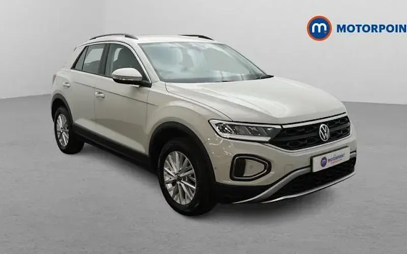 Usado VW T-Roc Life 110 HP (80 kW) 2024 SUV