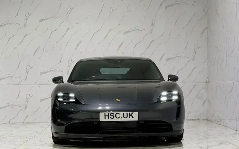 Used Porsche Taycan 350 kW (476 HP) 2023 Sedan