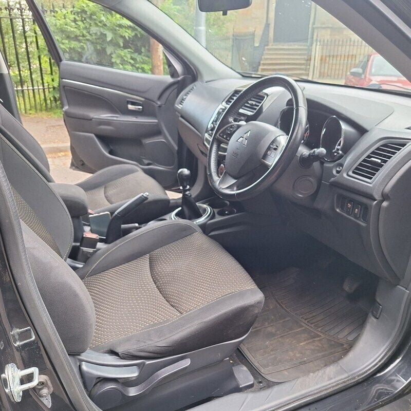 Image 4/4