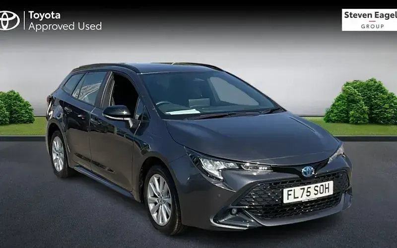 Used Toyota Corolla 140 HP (102 kW) 2025 Estate