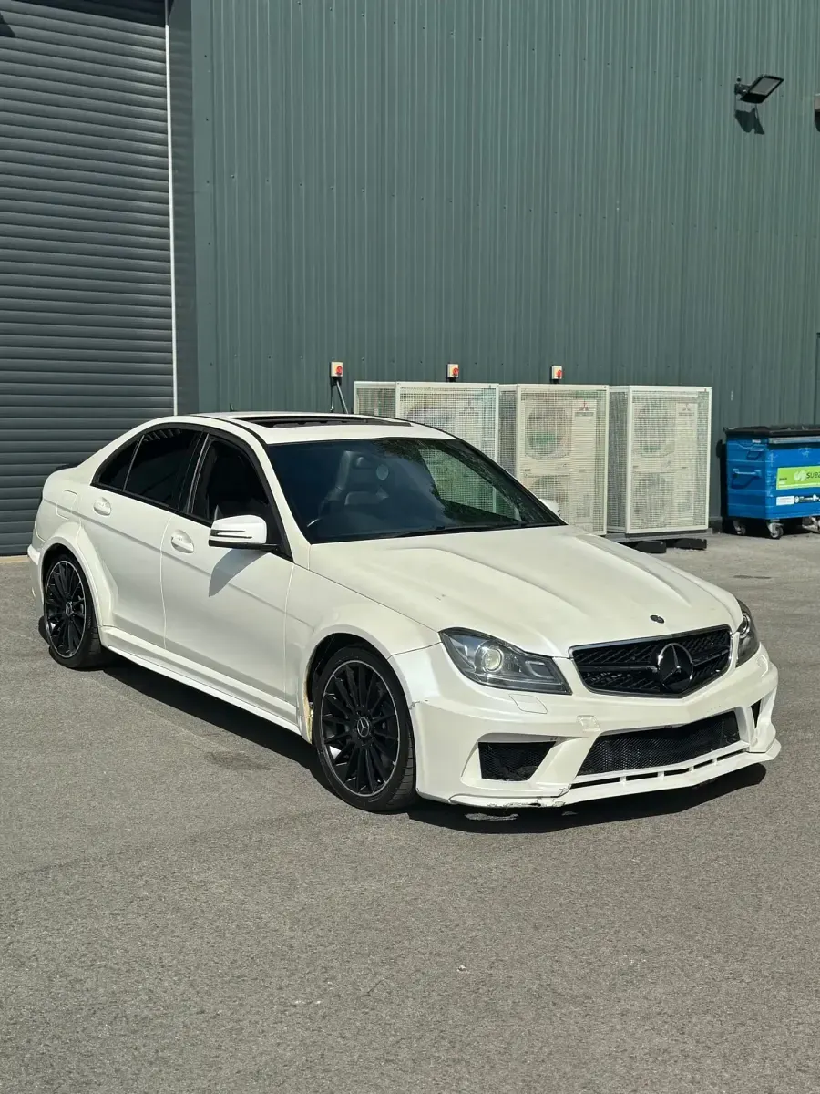 Used Mercedes C63 AMG 450 HP (330 kW) 2013 White Sedan