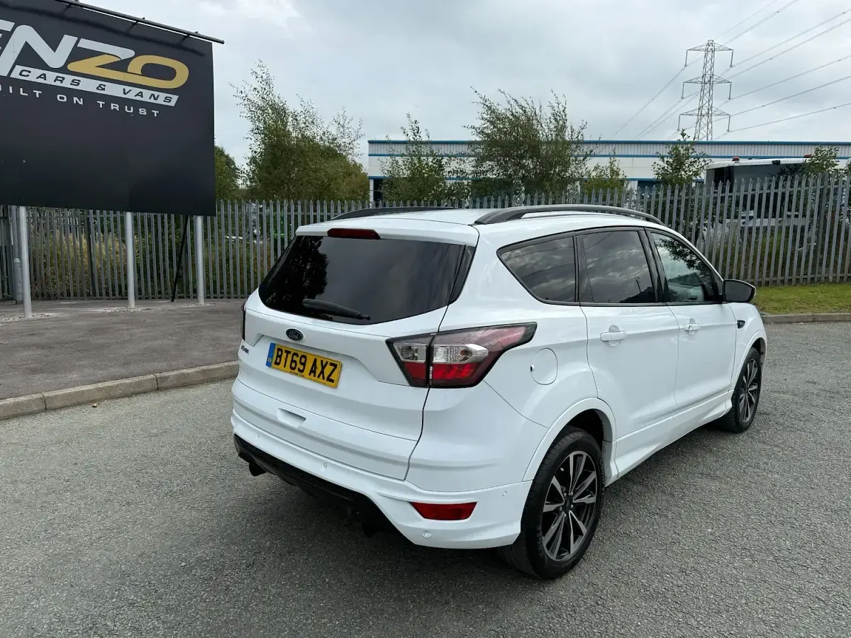 Used Ford Kuga ST-Line 150 HP (110 kW) 2019 White SUV