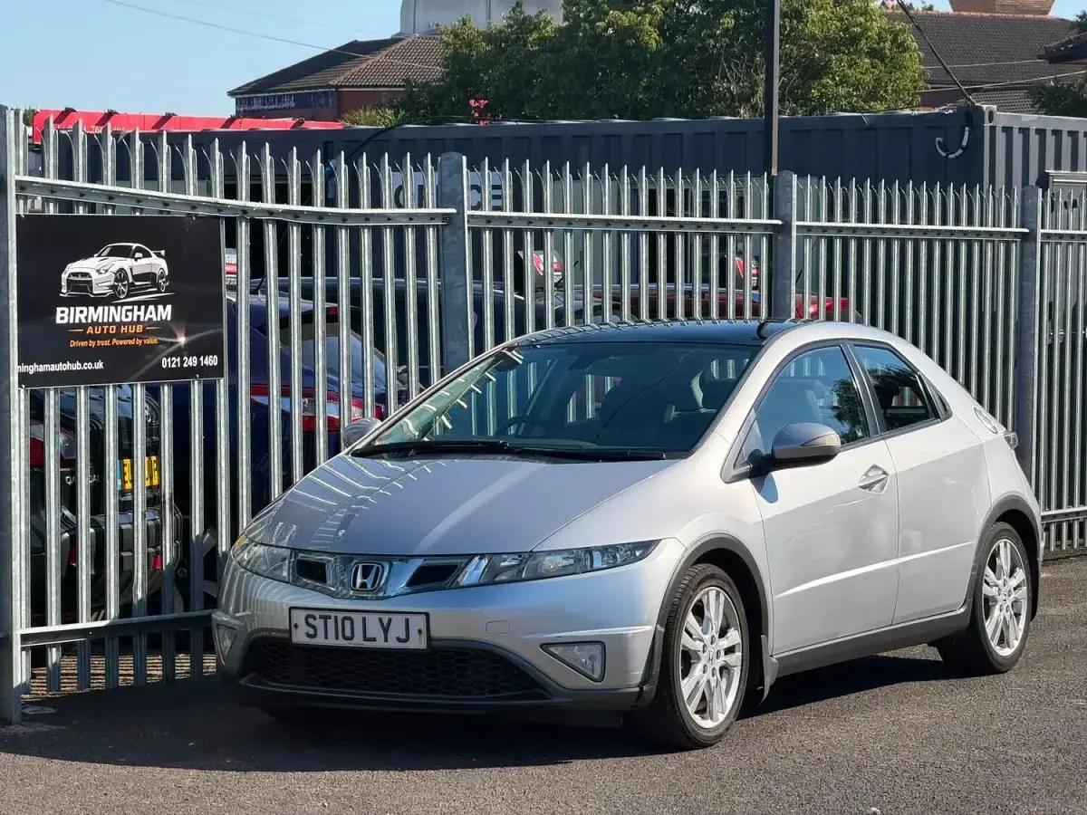 Used Honda Civic ES 2010 Silver Hatchback