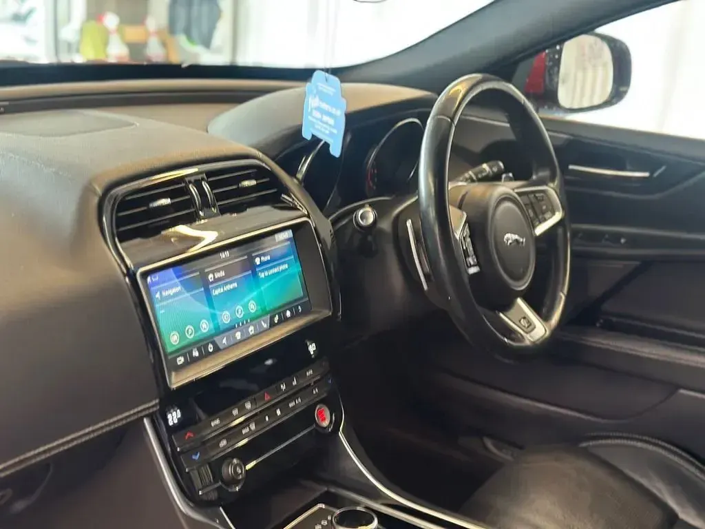 Used Jaguar XE R-Sport 200 HP (147 kW) 2018 Sedan