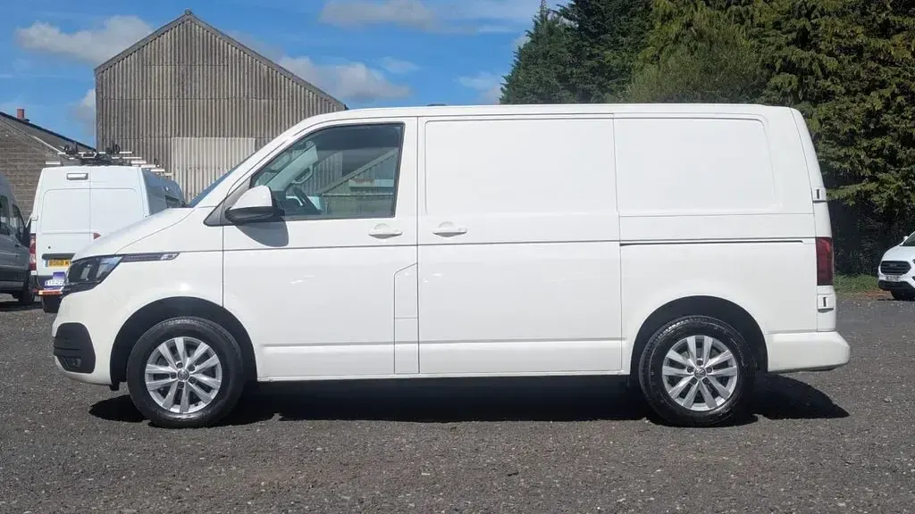 Used VW T6.1 Highline 110 HP (80 kW) 2021 White Van