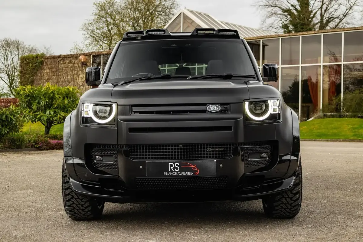 Used Land Rover Defender HSE Dynamic 2025 Black SUV