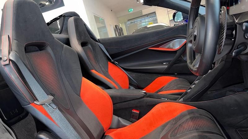 Used McLaren 750S 750 HP (551 kW) 2023 Blue Cabriolet