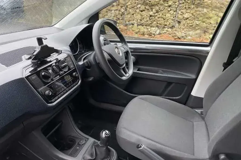 Używany VW up! 65 KM (47 kW) 2023 Szary Hatchback
