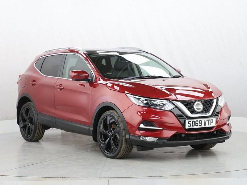 Used Nissan Qashqai Tekna 150 HP (110 kW) 2019 Red SUV
