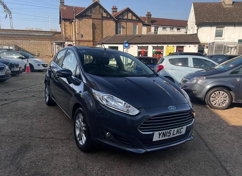 Used Ford Fiesta Zetec 2015 Grey Hatchback