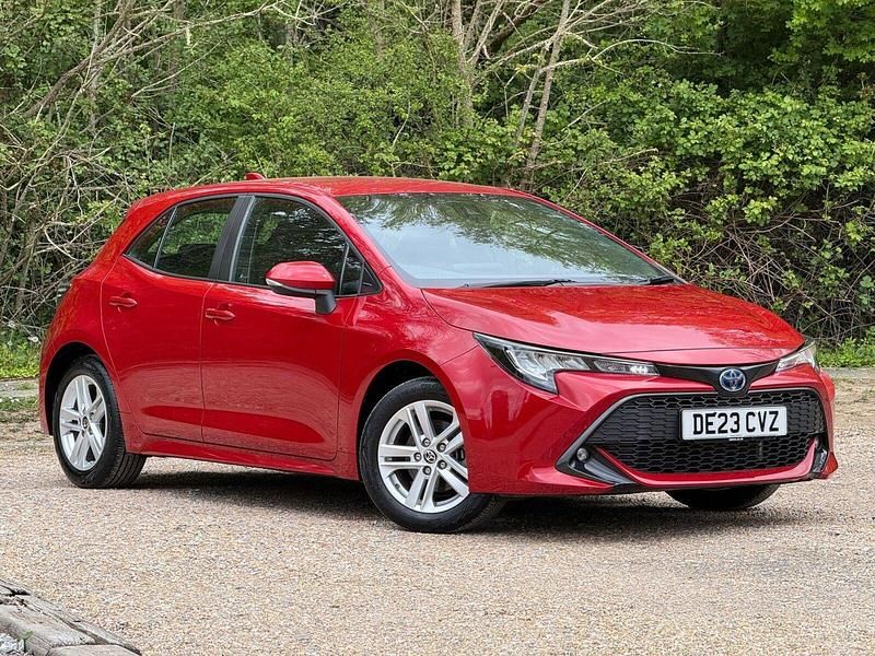 Usado Toyota Corolla 122 HP (89 kW) 2023 Scarlet flare Citadino