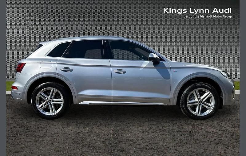 Used Audi Q5 S-Line 200 HP (147 kW) 2023 Silver SUV