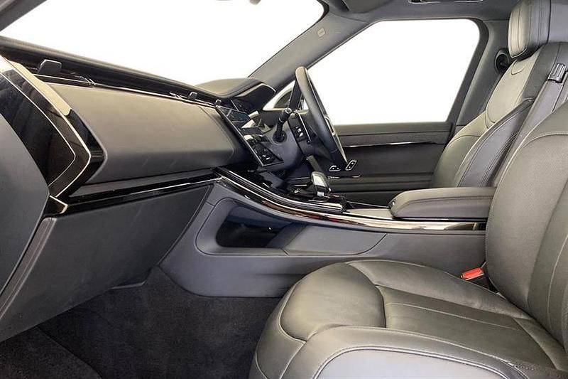 Used Land Rover Range Rover Sport SE Dynamic 300 HP (220 kW) 2025 Santorini black SUV