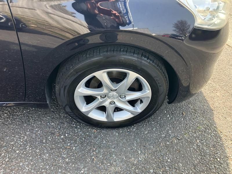 Used Peugeot 208 Style 82 HP (60 kW) 2014 Blue Hatchback