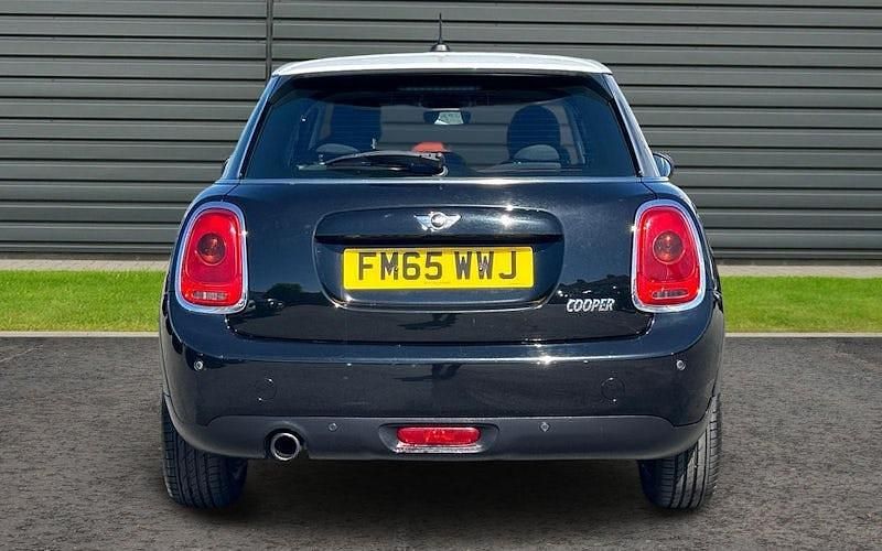Usado Mini Cooper Hatch 136 HP (100 kW) 2016 Preto Citadino