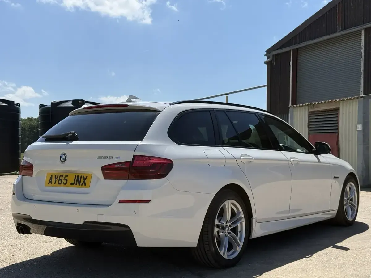 Used BMW 520 M Sport 2015 White Estate