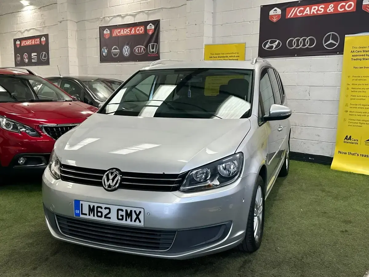 Used VW Touran SE 105 HP (77 kW) 2012 Silver MPV