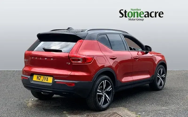 Used Volvo XC40 R-Design 163 HP (119 kW) 2021 SUV
