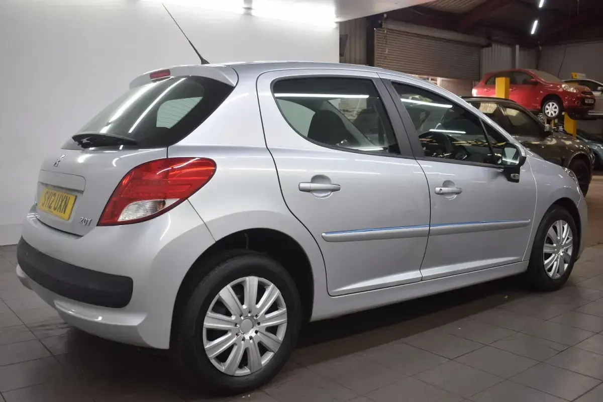Used Peugeot 207 Active 2012 Silver Hatchback