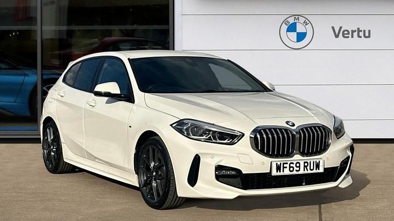Used BMW 118 M Sport 140 HP (102 kW) 2019 White Hatchback