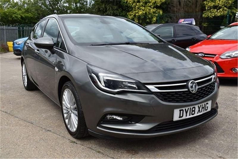 Grey Used 2018 Vauxhall Astra Elite Hatchback | £7,500 (Fair price) - Image 1/4