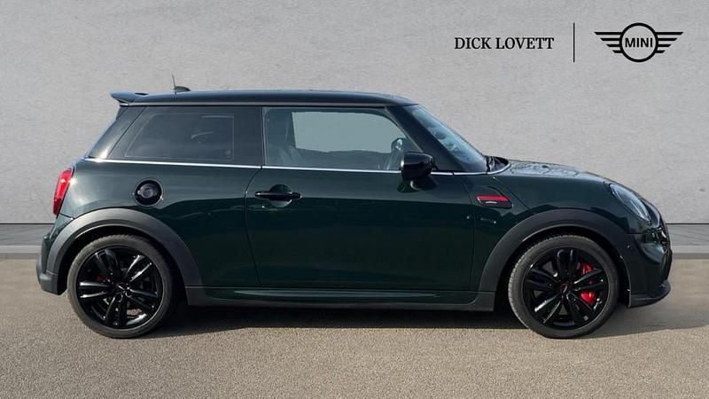 Used Mini John Cooper Works Hatch 228 HP (167 kW) 2022 Green Hatchback