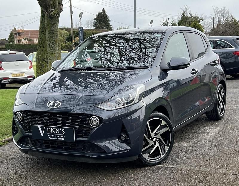Used Hyundai i10 Premium 67 HP (49 kW) 2022 Grey Hatchback
