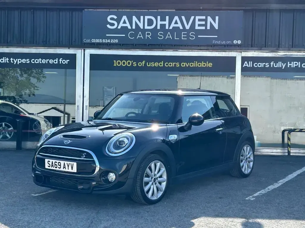 Used Mini Cooper S Classic 192 HP (141 kW) 2020 Black Hatchback