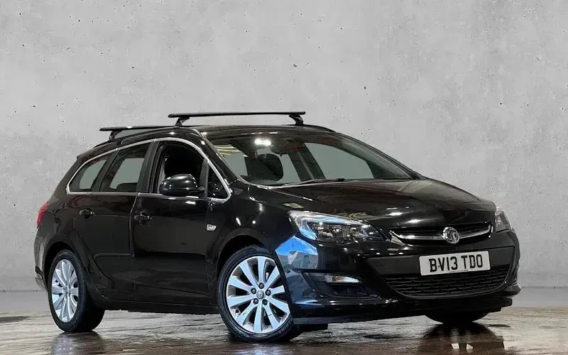 Used Vauxhall Astra 95 HP (69 kW) 2014 Estate