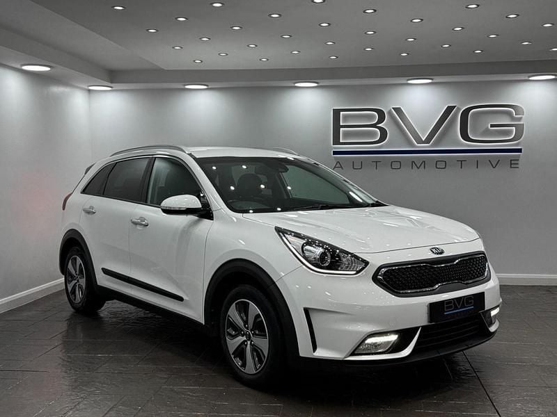 Used Kia Niro 2018 White SUV