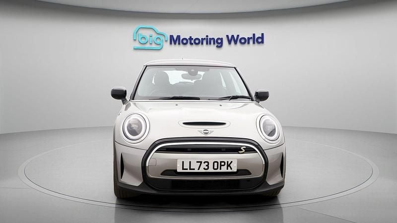 Used Mini Cooper SE Hatch 133 kW (181 HP) 2023 Hatchback