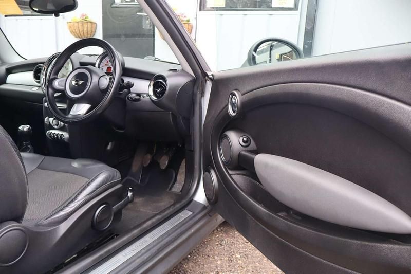 Used Mini Cooper Hatch 2006 Silver Hatchback