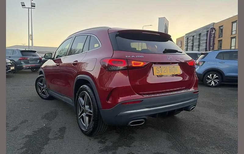 Used Mercedes GLA200 AMG line 163 HP (119 kW) 2021 Red SUV