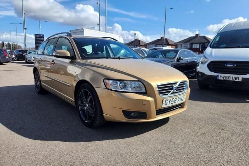Gold Used 2008 Volvo V50 SE Estate | £1,495 (Super price) - Image 1/1