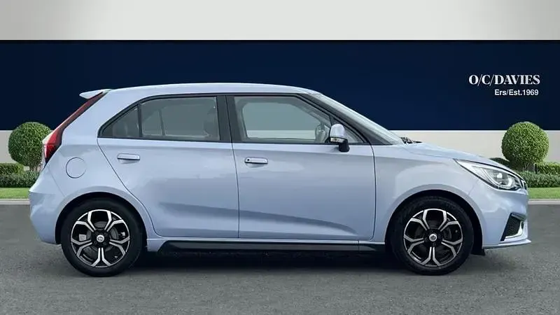 Used MG MG3 Exclusive 106 HP (77 kW) 2023 Silver Hatchback