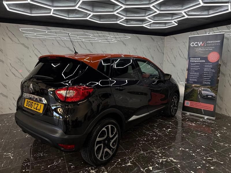 Usado Renault Captur Dynamique 90 HP (66 kW) 2016 Preto SUV