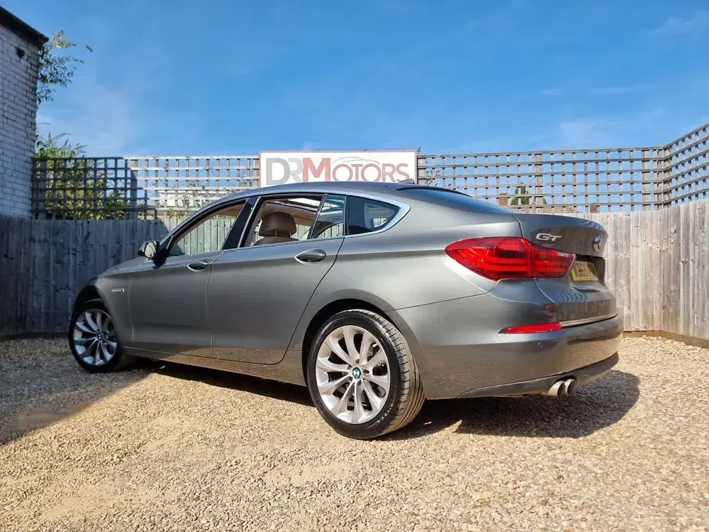 Used BMW 520 Gran Turismo Luxury Line 184 HP (135 kW) 2015 Grey Coupe