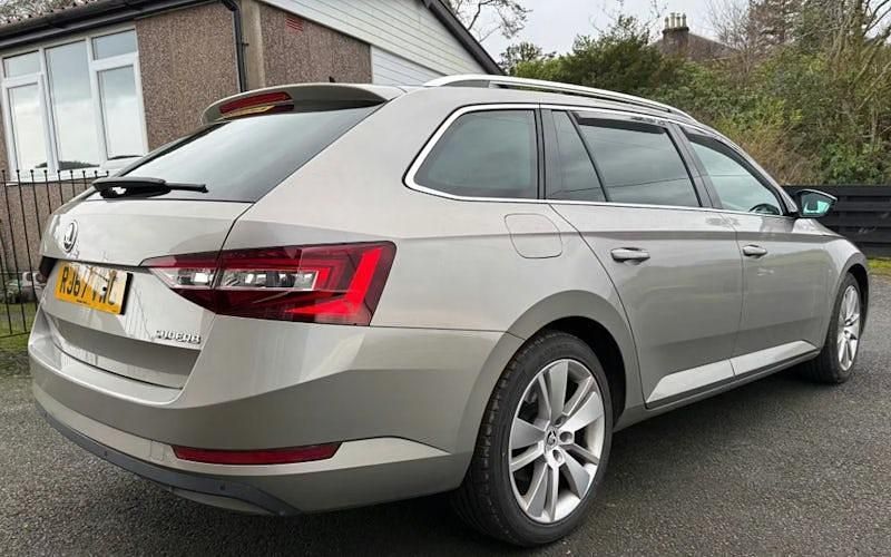 Used Skoda Superb SE L Executive 150 HP (110 kW) 2018 Beige Estate