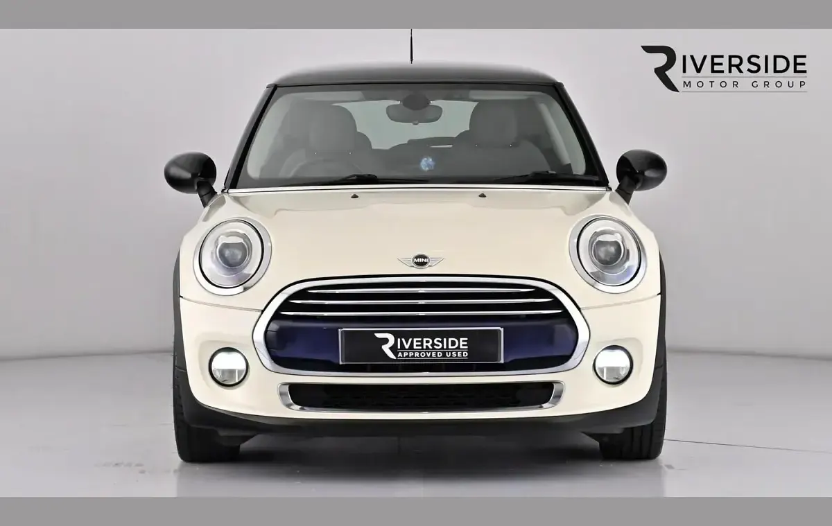 Used Mini Cooper Hatch 136 HP (100 kW) 2016 White Hatchback