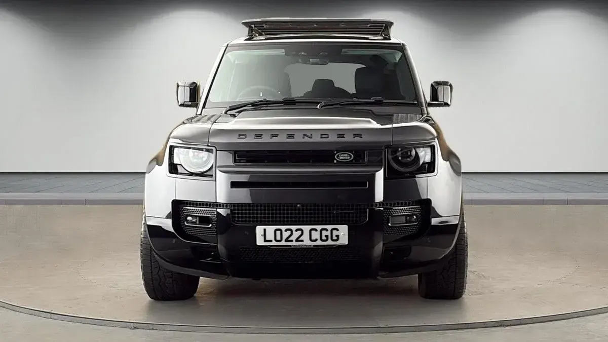 Used Land Rover Defender HSE Dynamic 2022 Carpathian grey SUV