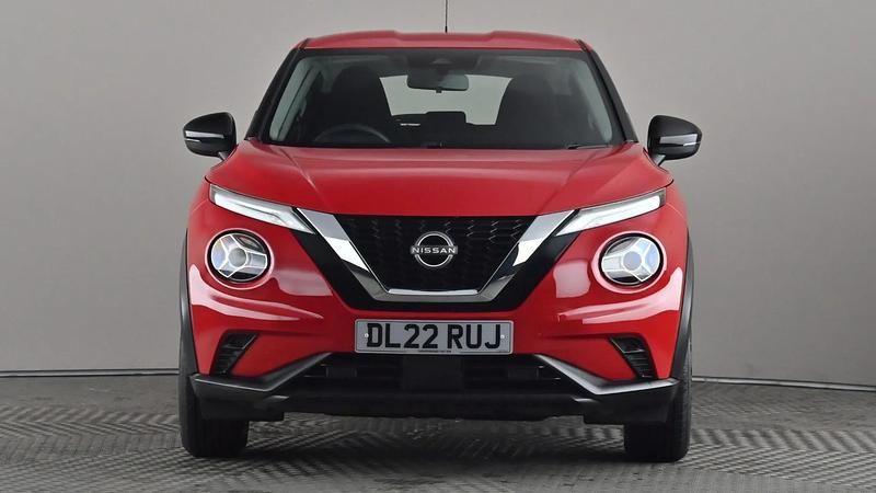 Used Nissan Juke Visia 114 HP (83 kW) 2022 Red SUV
