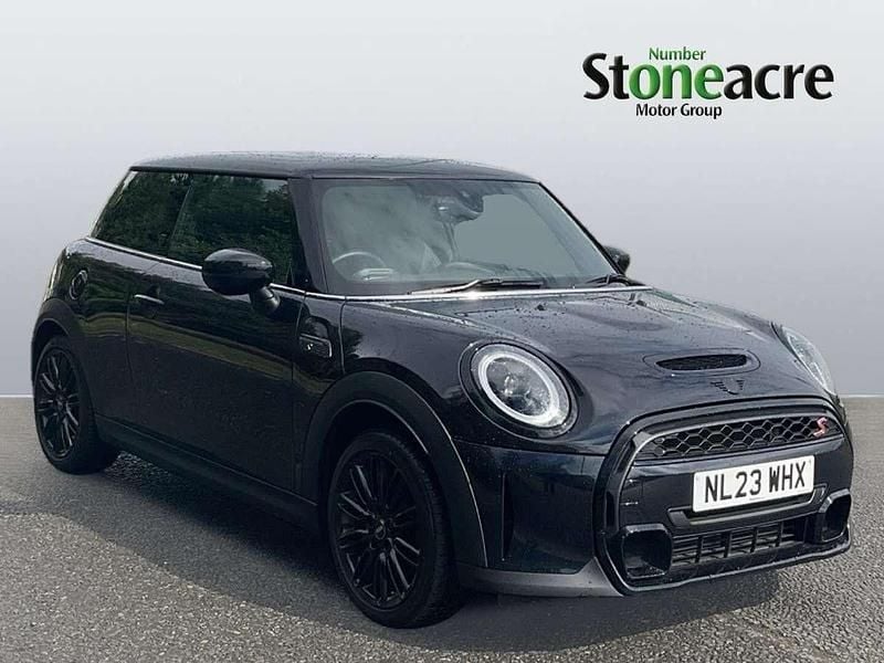 Blue/black Used 2023 Mini Cooper S Exclusive Hatchback | £19,995 (Good price) - Image 1/4