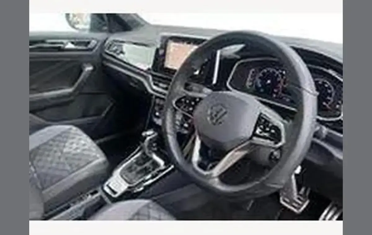 Used VW T-Roc R-line 150 HP (110 kW) 2025 Black SUV