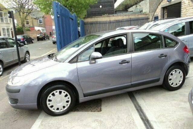 Used 2005 Citroën C4 Hatchback | £2,395 (A bit pricey) - Image 1/4